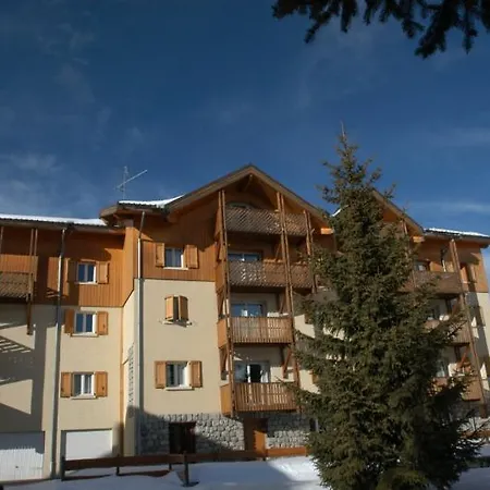 Odalys Le Surf Des Neiges 2* Mont-de-Lans