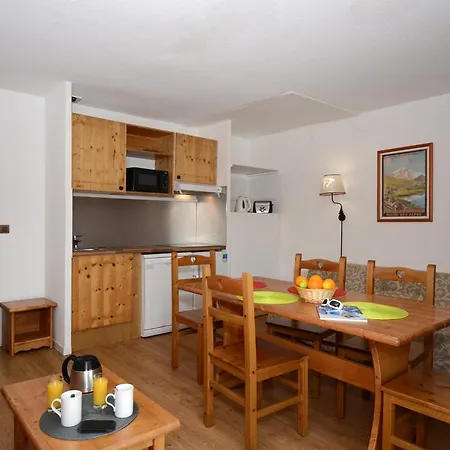 Aparthotel Odalys Le Surf Des Neiges 2*