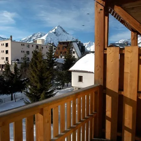 Appart hôtel Odalys Le Surf Des Neiges Mont-de-Lans